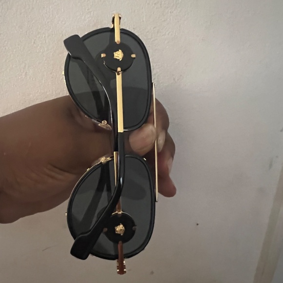 Shades for the Sun - Picture 2 of 3